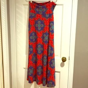⭐️LuLaRoe skirt. Size M. Brand new.⭐️